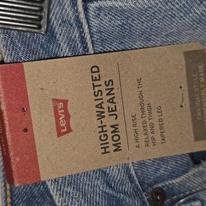 Levi's High waisted mom jeans